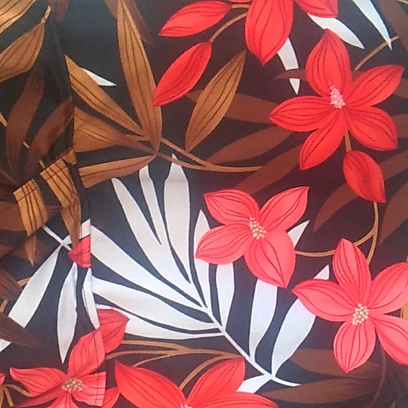 Paradise Bay Swim Tankini Top Floral - Picture 6 of 7